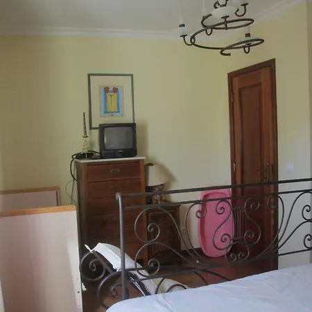 Quartos Em Vivenda Serra Da Estrela Celorico Da Beira