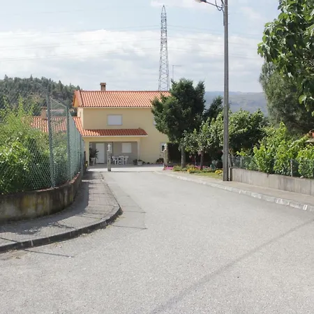 Bed & Breakfast Quartos Em Vivenda Serra Da Estrela