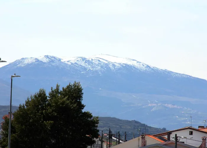 Quartos Em Vivenda Serra Da Estrela * سيلوريكو دا بيرا