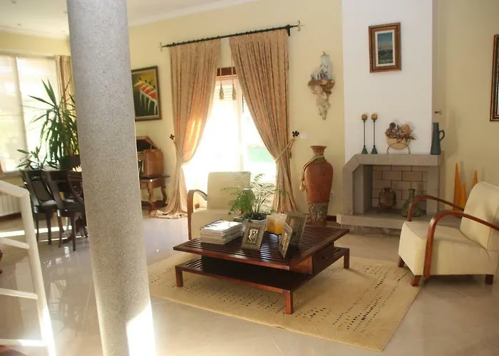 Quartos Em Vivenda Serra Da Estrela * Celorico Da Beira