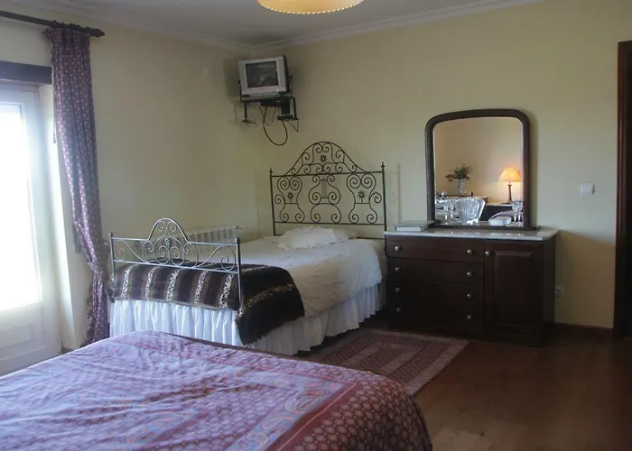 Quartos Em Vivenda Serra Da Estrela فندق مبيت وإفطار سيلوريكو دا بيرا